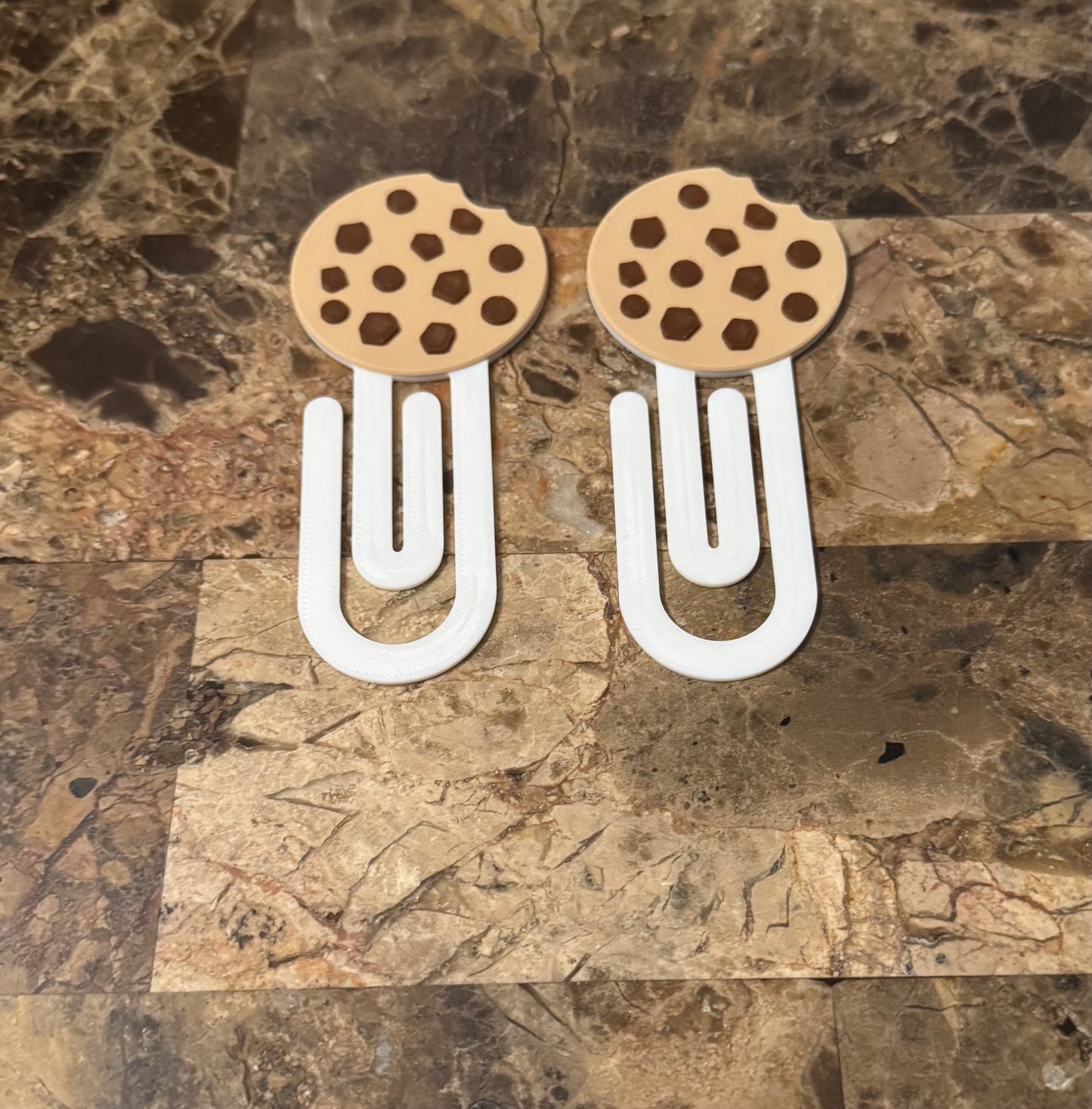 (RTS) Chip Cookie - 3D Printed Jumbo Paper Clips Bookmarks