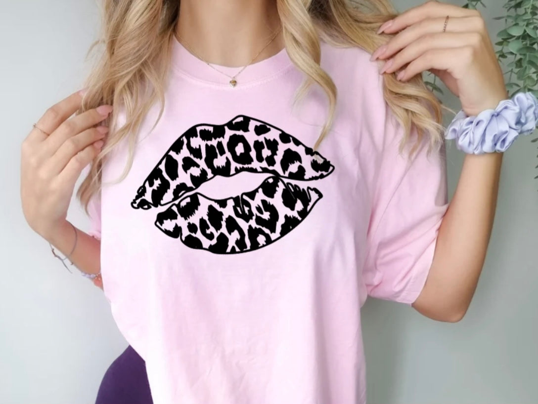 Screen Print- KISS Lips (Black Cheetah)